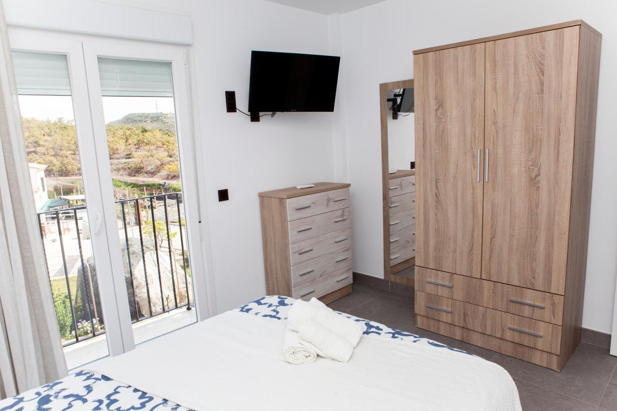 Apartamentos El Chorrilllo Almayate Bajo Exterior photo